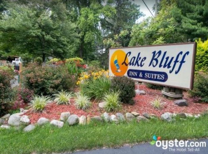 Lake Bluff Inn & Suites (Stieves 4 Season Lake Bluff Motel) - From Web Listing